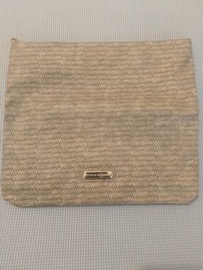 Steve Madden Folded Clutch in Taupe